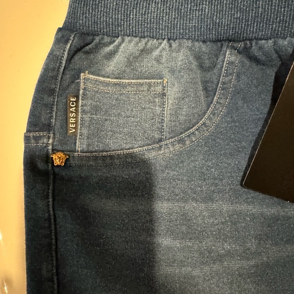 Versace shorts for boys made in Italy - Picture 2 of 4